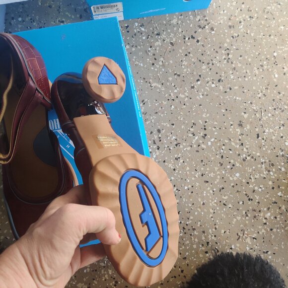 John Fluevog QTee style shoes size 12W 10 M New - Picture 4 of 4